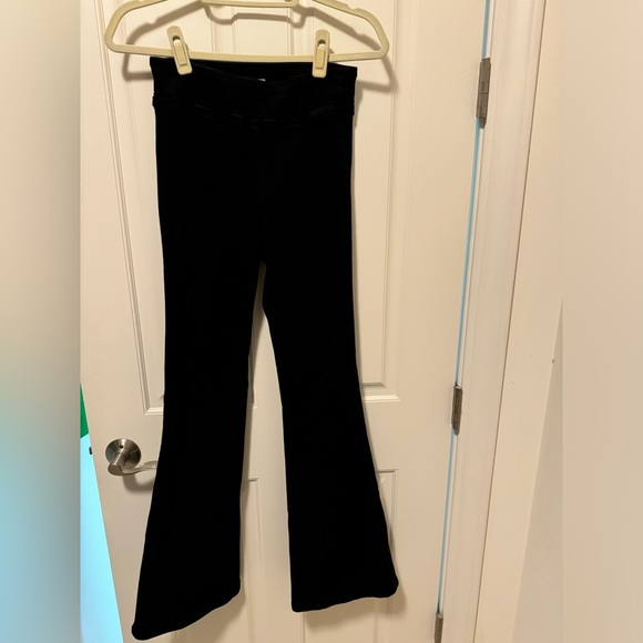 Frame Denim The Jetset Flare in Sheen Noir, size 1 (fits sizes 25-29) - Picture 5 of 8